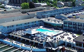 Georgian Lakeside Resort